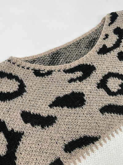 Lela – svetr s leopardím vzorem